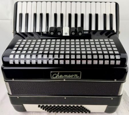 Chanson 72 Bass Accordion