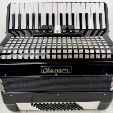 Chanson 72 Bass Accordion