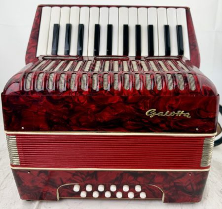 Galotta 12 Bass Accordion